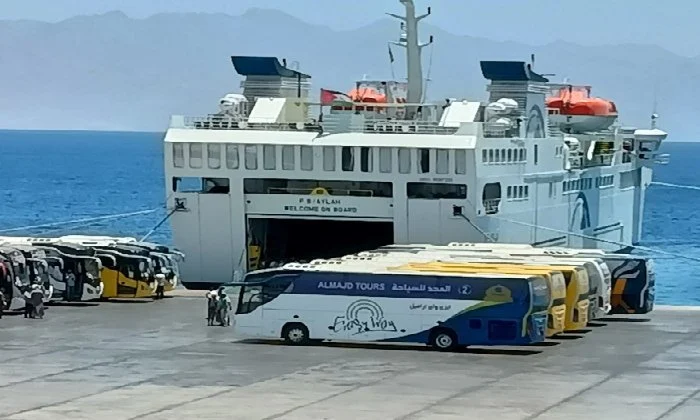 تداول 16 ألف طن و886 شاحنة بضائع عامة ومتنوعة بموانئ البحر الأحمر