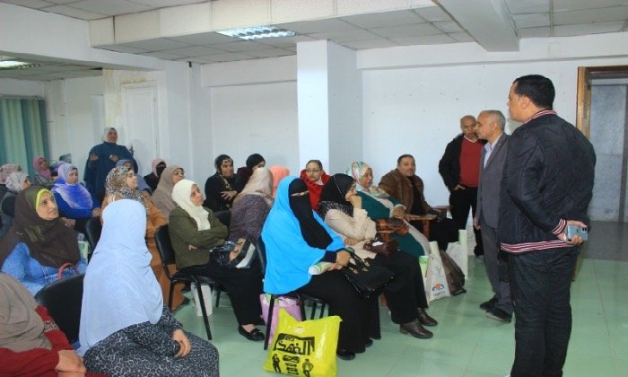 برنامج الأغذية العالمي يدرب معلمات وأولياء الأمور على التغذية السليمة بمدارس التعليم المجتمعي بسوهاج