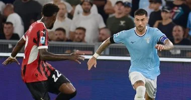 التشكيل الرسمي لمباراة لاتسيو ضد ميلان فى ثمن نهائي كأس إيطاليا