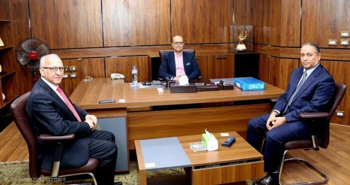 اتفاق علمي صناعي بين جامعة أسيوط وشركة أمريكية متخصصة في السكر