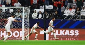 قطر ضد تونس.. بن رمضان يتقدم للنسور بهدف فى الشوط الأول "فيديو"