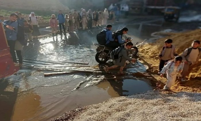 أزمة مياه الصرف تهدد حياة طلاب مدارس قرية ابو دنقاش بالفيوم