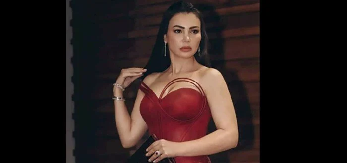 القوة ليست في العضلات.. دينا فؤاد تثير تفاعل جمهورها بـ «الأحمر»