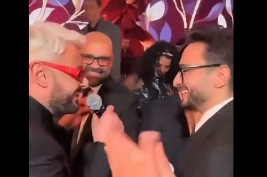 ناس هتقعد في البيت.. رامز جلال يمازح جمهوره بوصلة غناء مع حمادة هلال «فيديو»