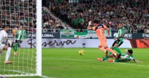 ريال بيتيس ضد برشلونة.. هاتريك توريس يمنح البارسا التقدم 4-1 "فيديو"