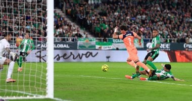 ريال بيتيس ضد برشلونة.. هاتريك توريس يمنح البارسا التقدم 4-1 "فيديو"