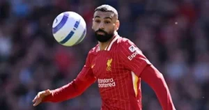 فابريزيو رومانو يكشف وجهة محمد صلاح الجديدة بعد أنباء رحيله عن ليفربول
