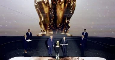 قرعة كأس العالم 2026.. ما هى جائزة فيفا للسلام التى حصدها ترامب؟.. صور