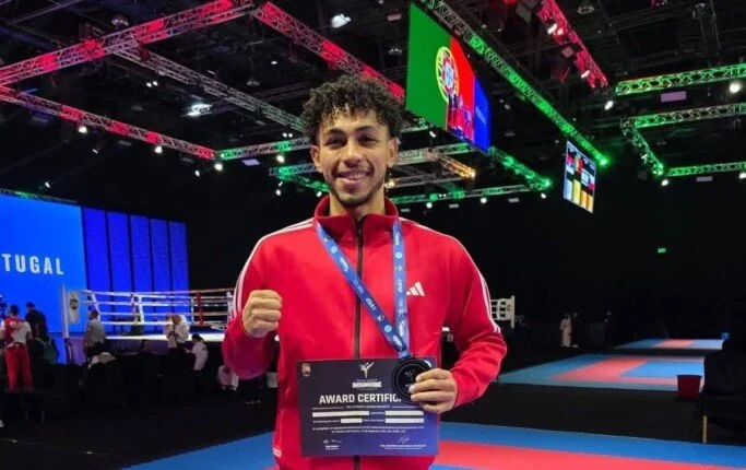 «كريم» ابن قليوب يحصد برونزية العالم للكيك بوكسينج في أبوظبي