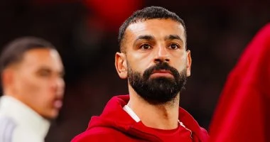 ديلي ميل: لماذا ظهر ليفربول أفضل بدون محمد صلاح أمام وست هام؟