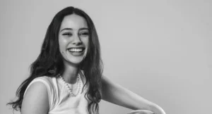 ابنة ياسمين عبد العزيز.. لينا صوفيا تنضم لفريق عمل «وننسى اللي كان»