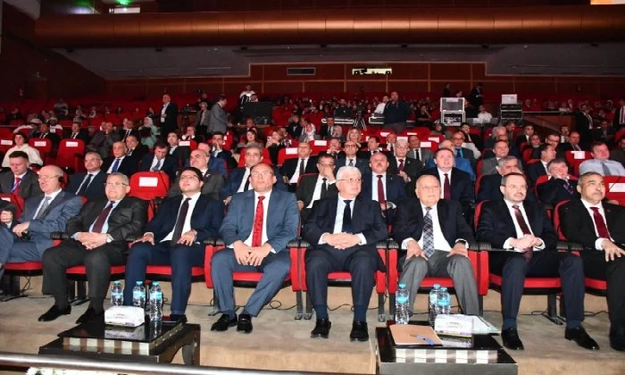 «جسور حضارات المعرفة» تجمع الجامعات العربية والروسية في القاهرة