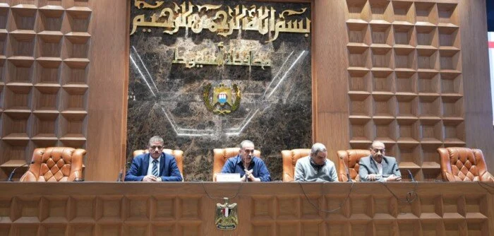 توجيهات حاسمة لمحافظ أسيوط بالإسراع بتقنين أملاك الدولة والتوسع في منافذ اللحوم