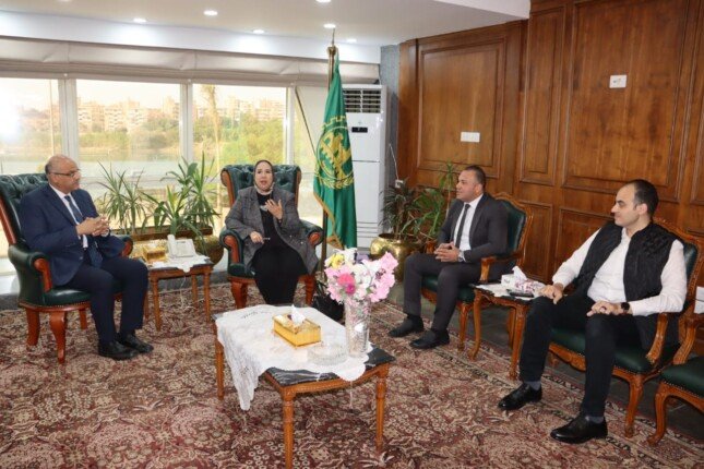 محافظ القليوبية يبحث توسيع التعاون الثقافي مع مكتبة الإسكندرية