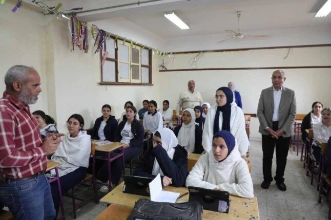 محافظ المنيا يتابع انتظام العملية التعليمية بمدرسة بني محمد سلطان الثانوية المشتركة