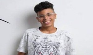 محافظ بورسعيد ينعي الطفل زياد ضحية حادث المعدية