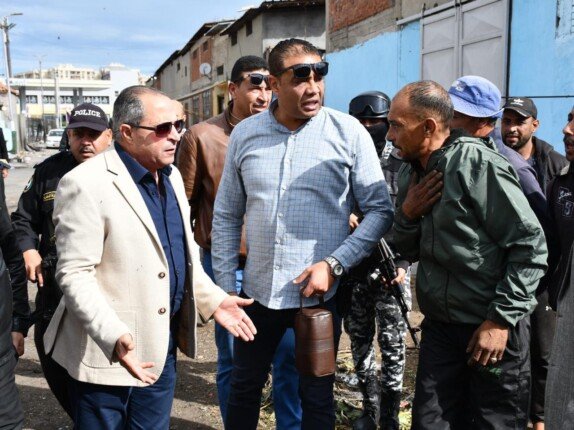 محافظ بورسعيد: إغلاق محلات فرز القمامة بمنطقة C6 بحي المناخ