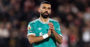 محمد صلاح يرفض الحديث عن العرض السعودي ويؤكد: دعموا كين ويطالبون بجلوسي