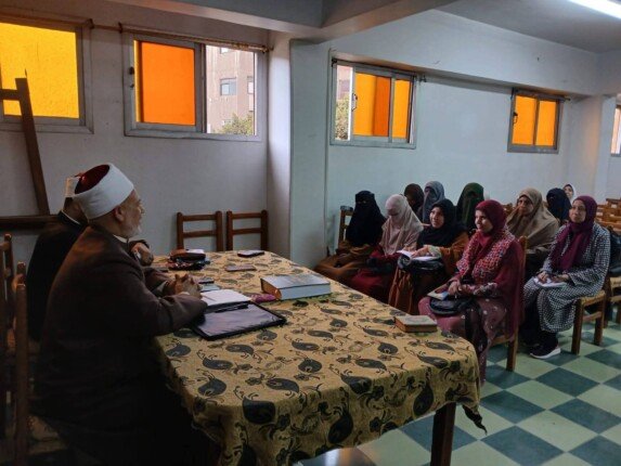 مدير أوقاف بني سويف يتابع سير الدراسة بمركز الأوقاف الثقافي