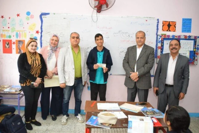 مدير تعليم بورسعيد يوجه بتطبيق لائحة التحفيز والانضباط في مدارس "جنوب" لدعم التميز الأكاديمي