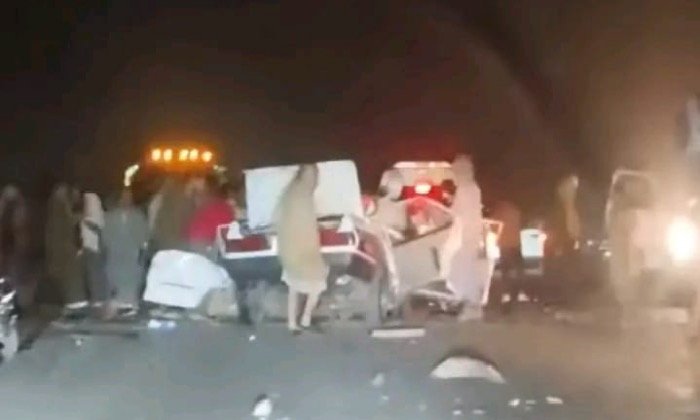 مصرع شخص وإصابة 9 آخرين في حادث تصادم بقنا