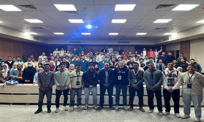 ندوة بكلية هندسة جامعة جنوب الأهلية حول دور الطاقة الشمسية في دعم التنمية المستدامة