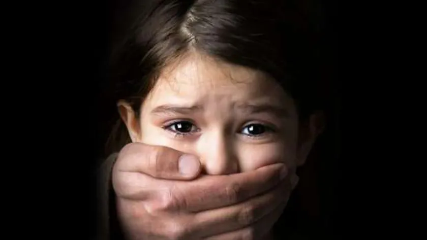 ولي أمر طفل خامس يتقدم ببلاغ جديد ضد موظف بتهمة التعدي داخل مدرسة دولية بالإسكندرية